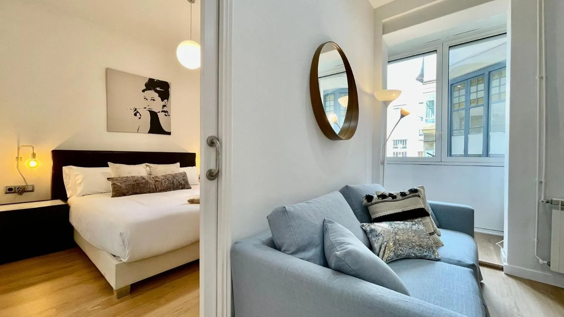 The Gaudi Suites II 바르셀로나 0*,
