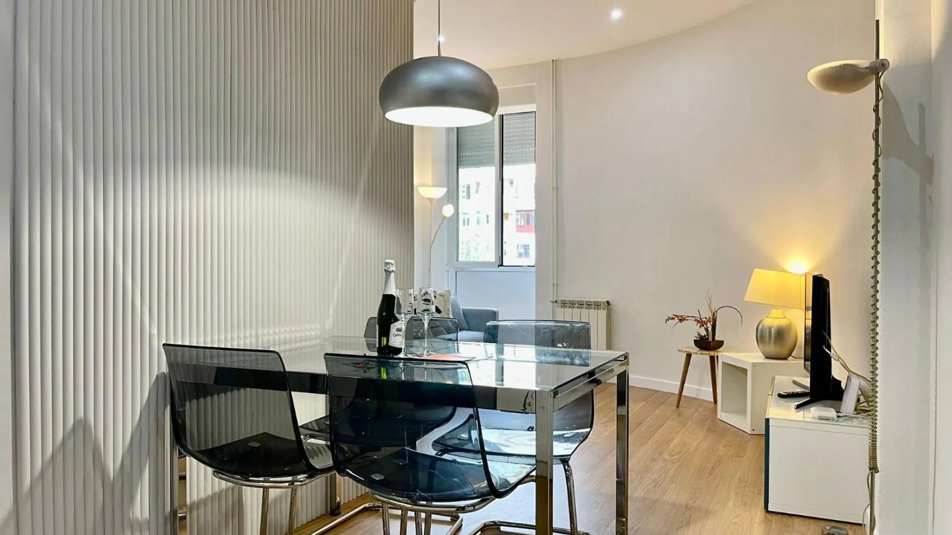 Barcelonaforrent The Gaudi Suites